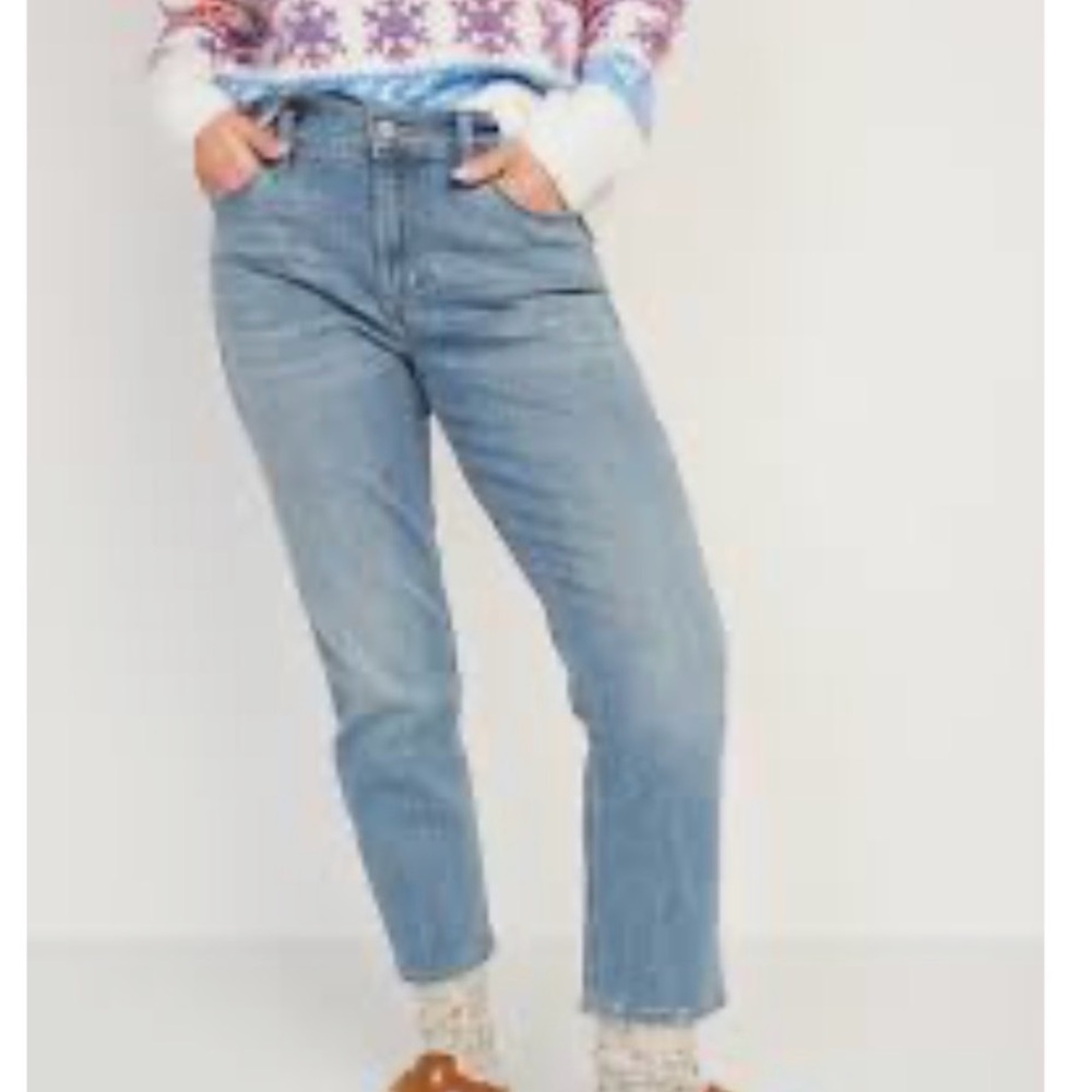 Old Navy Women’s Mid-Rise Boyfriend Jeans